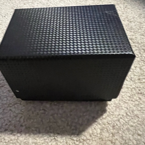 Man and women watch set brand new - Picture 3 of 8